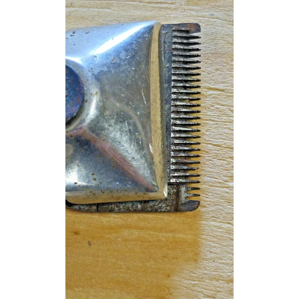 Vintage Oster Model 105 Hand Hair Clippers Antique Barber Tool Made in USA